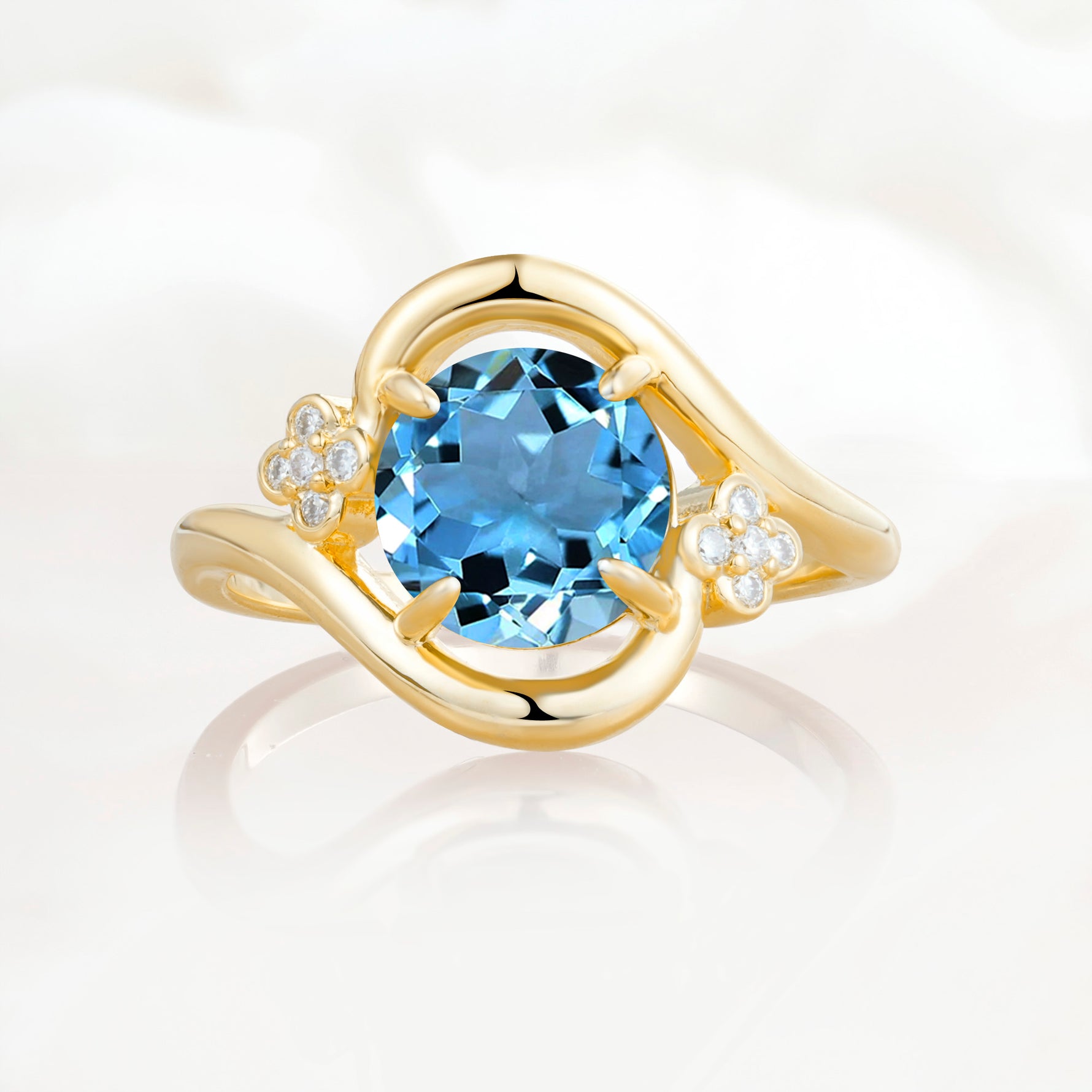 SR19482 Aquamarine Ring - Yellow-Gold