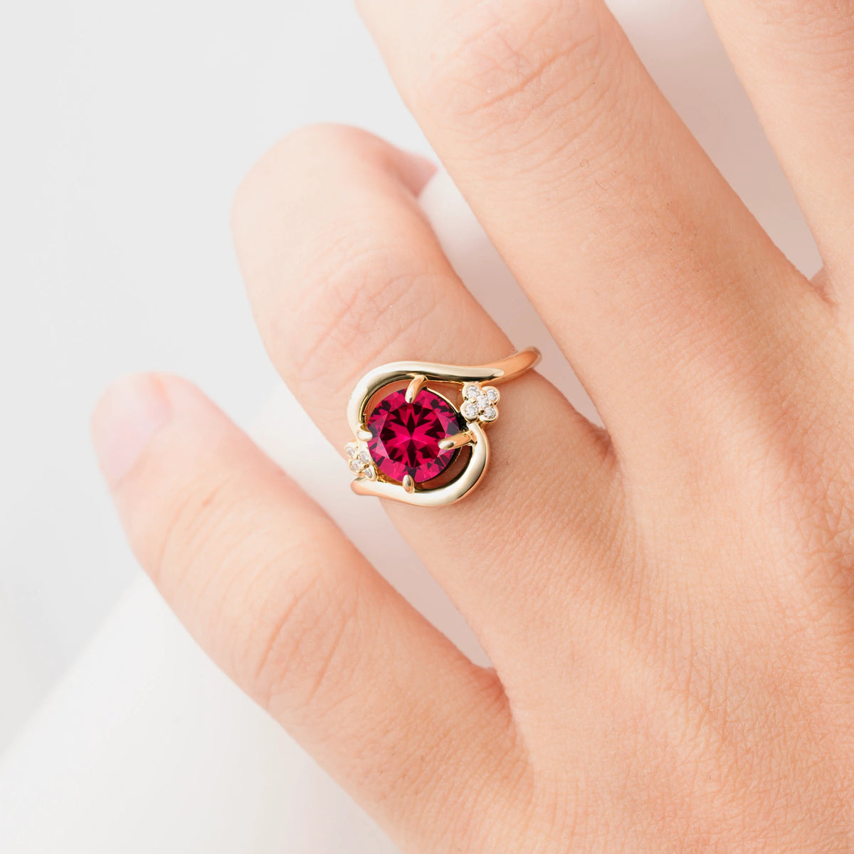 Luxurious And Creative Round Cut Ruby Engagement Ring