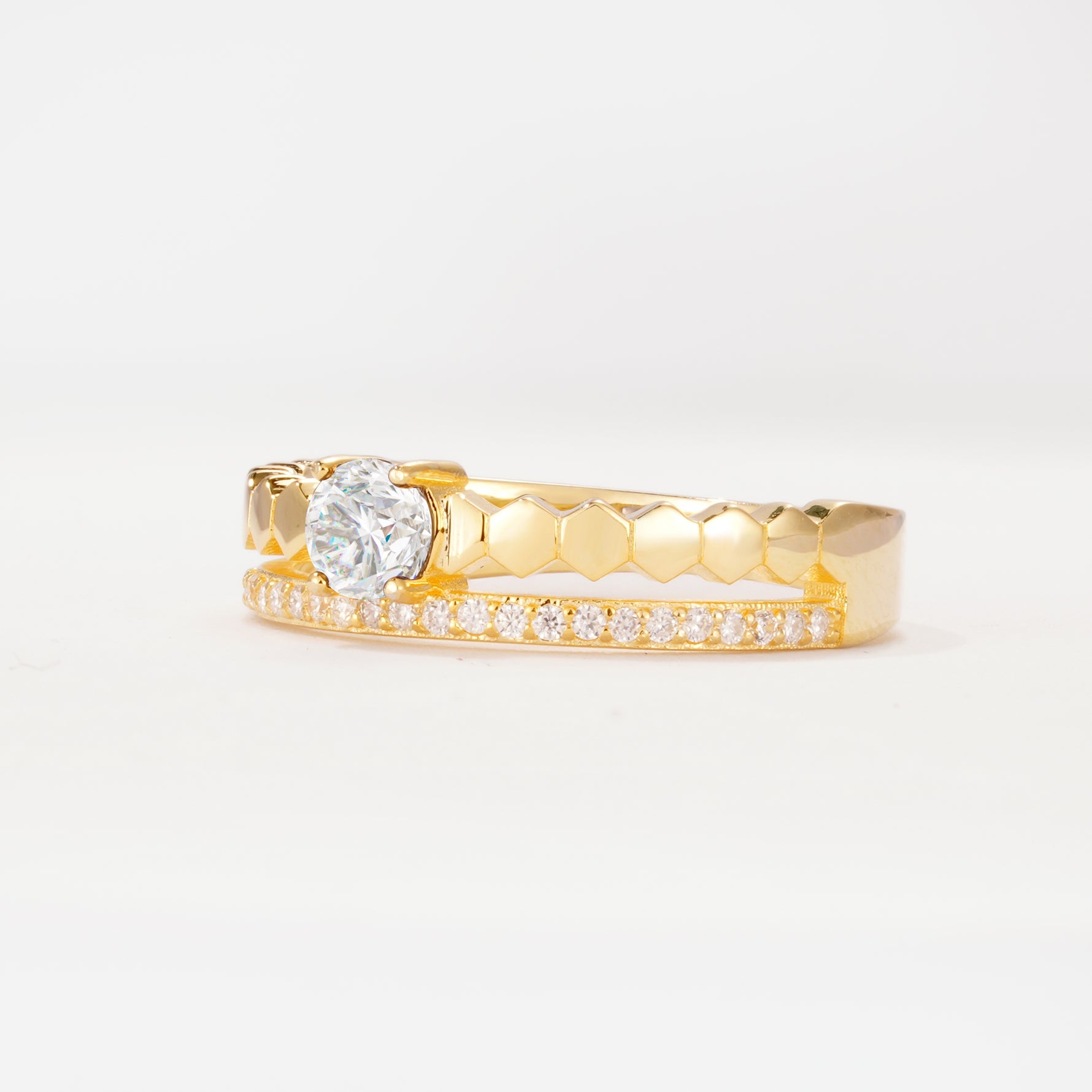 SR20086 Moissanite Ring - White-Gold