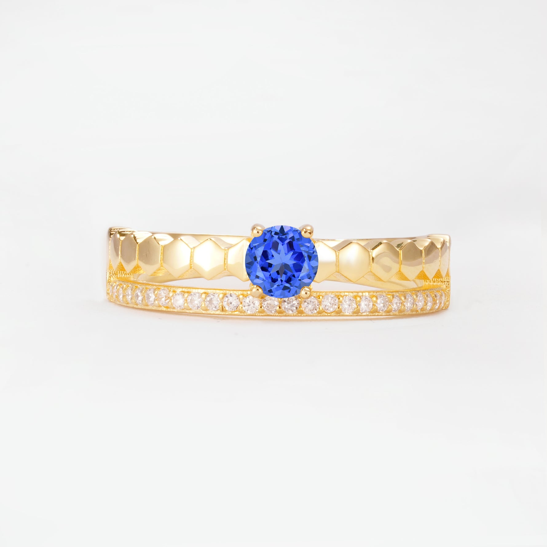 SR20086 Sapphire Ring - Yellow-Gold