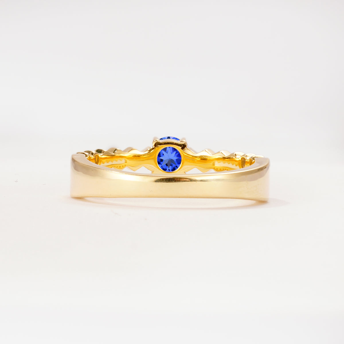 SR20086 Sapphire Ring - Additional view