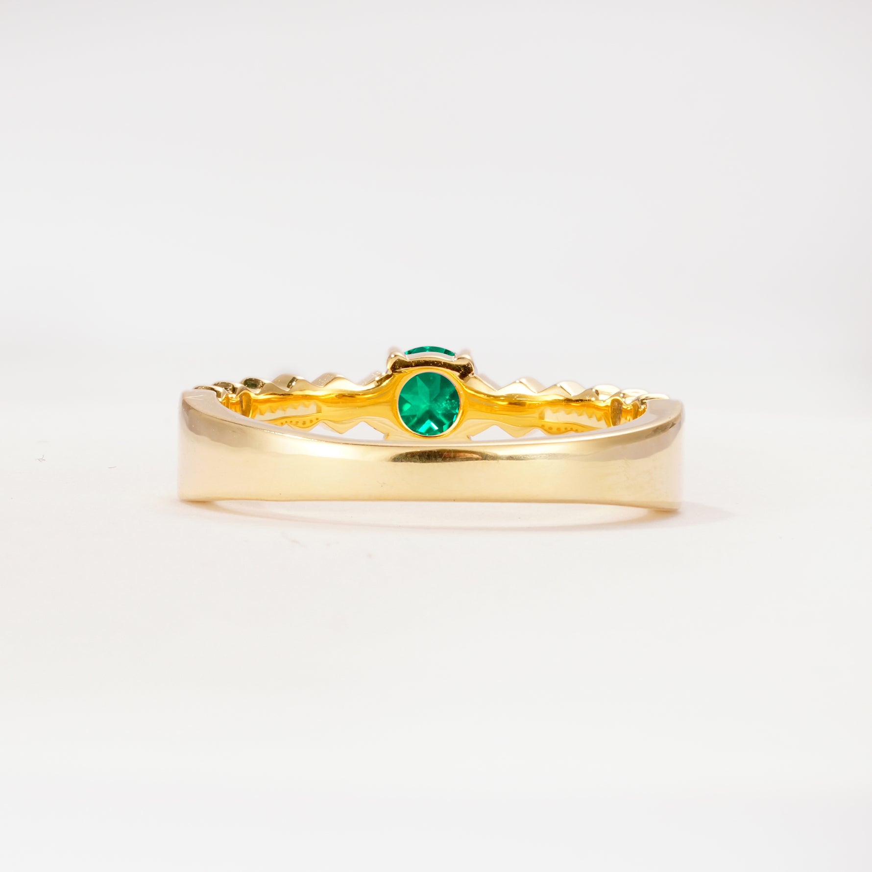 SR20086 Emerald Ring - Additional view