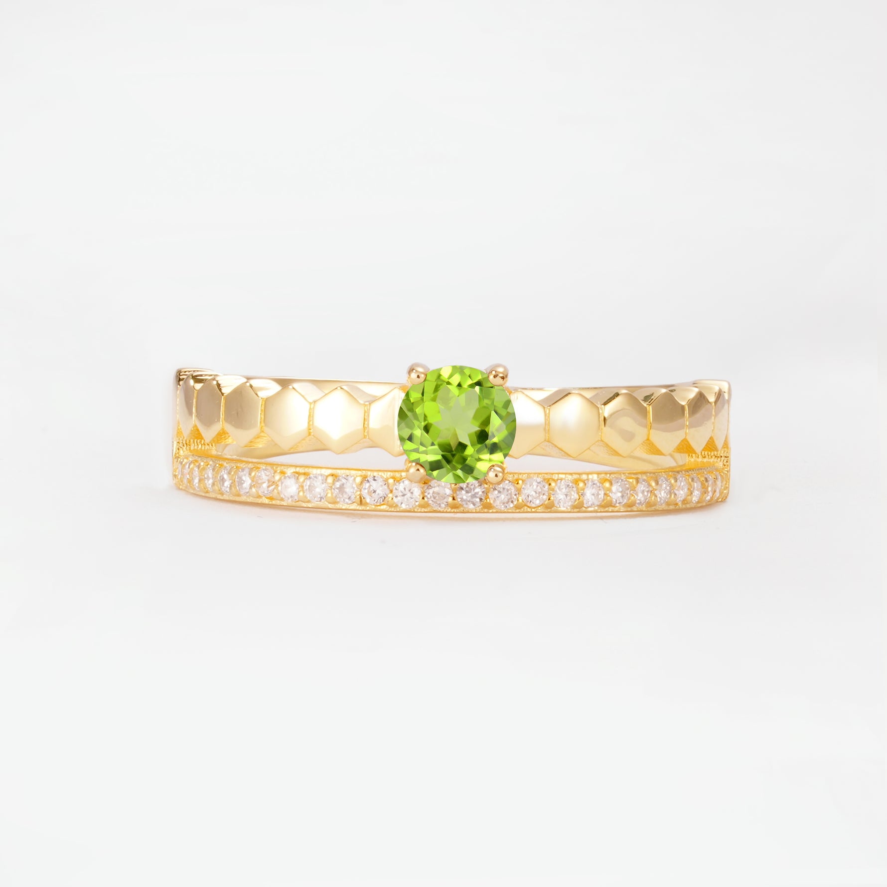 SR20086 Peridot Ring - Yellow-Gold