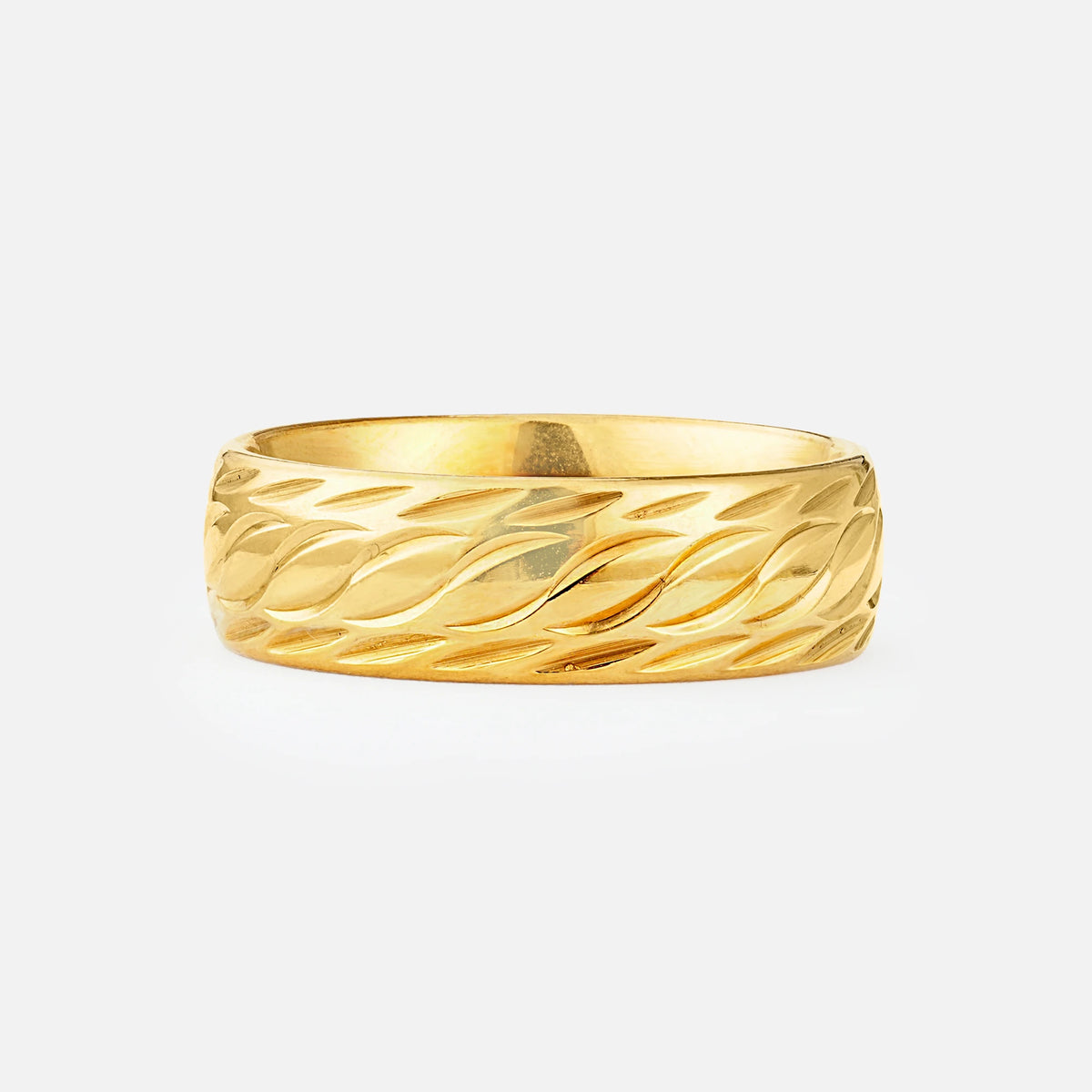 Botanical Leaf Men’s Wedding Band with Engraved Pattern - Additional view